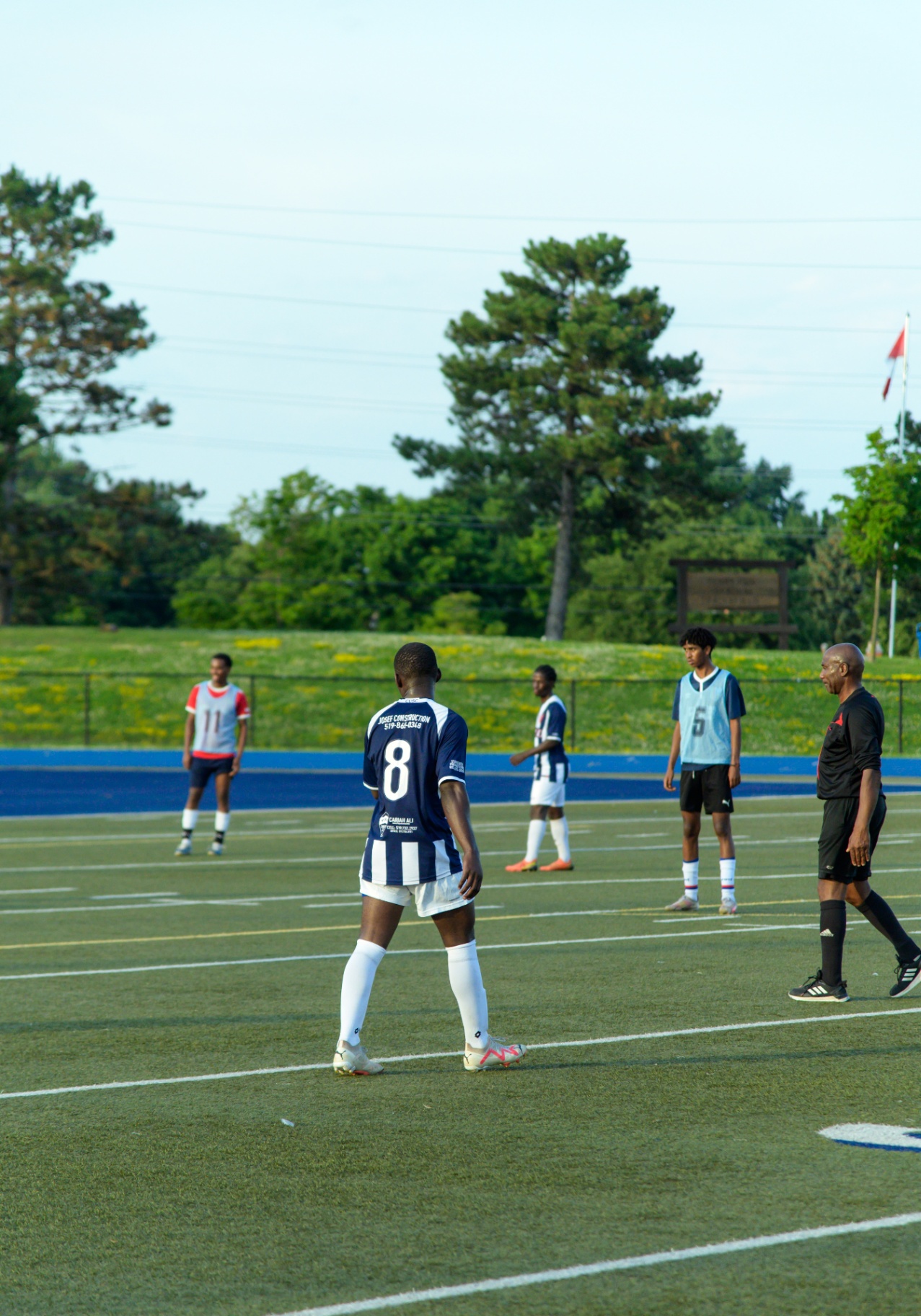 Midfielder #8 reading the play